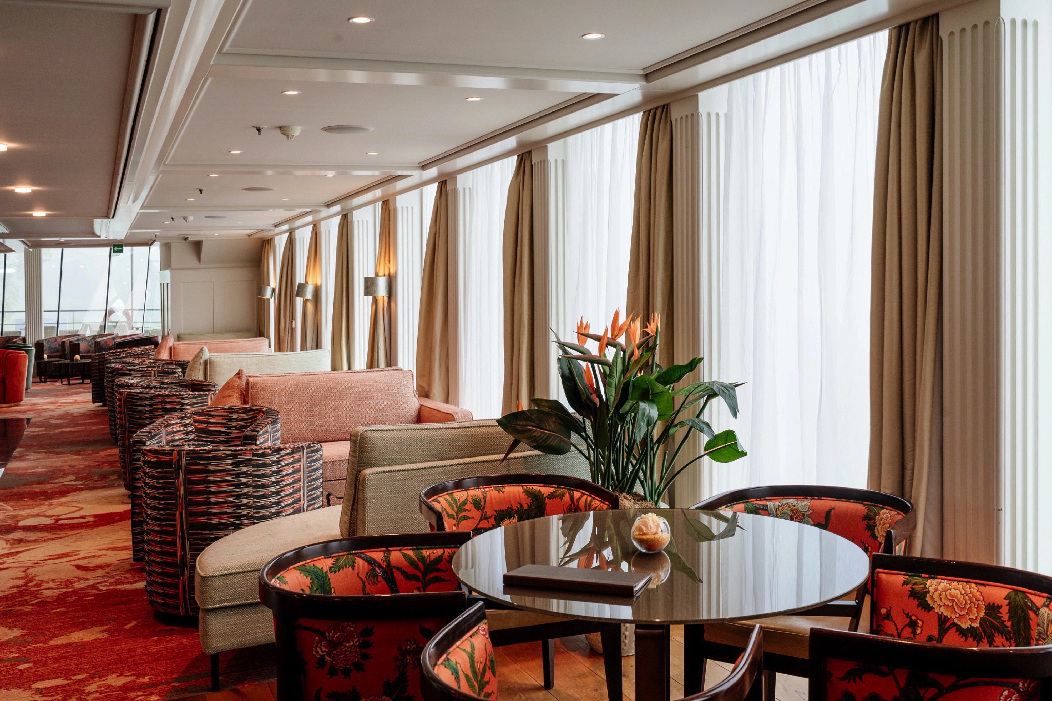 AmaCello - Main Lounge & Bar